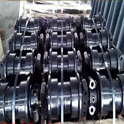 現(xiàn)代四輪旋挖鉆機(jī)支重輪